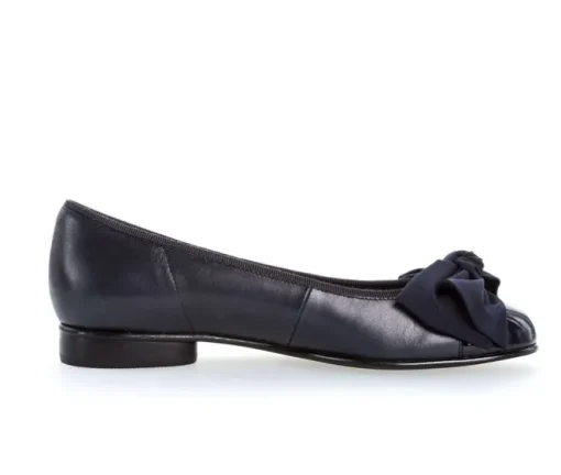 Elegante ballerina blauw