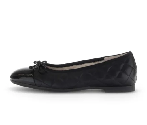 Elegante ballerina zwart