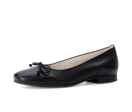 Elegante ballerina zwart