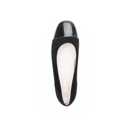 Elegante ballerina zwart