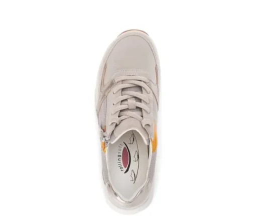 Lage sneaker beige