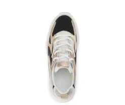 Lage sneaker beige