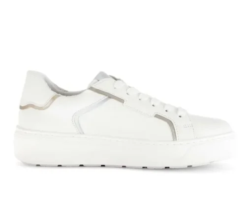 Lage sneaker crème