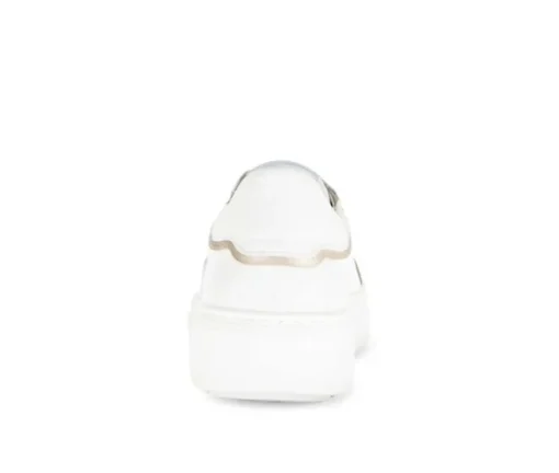 Lage sneaker crème