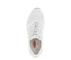Lage sneaker wit