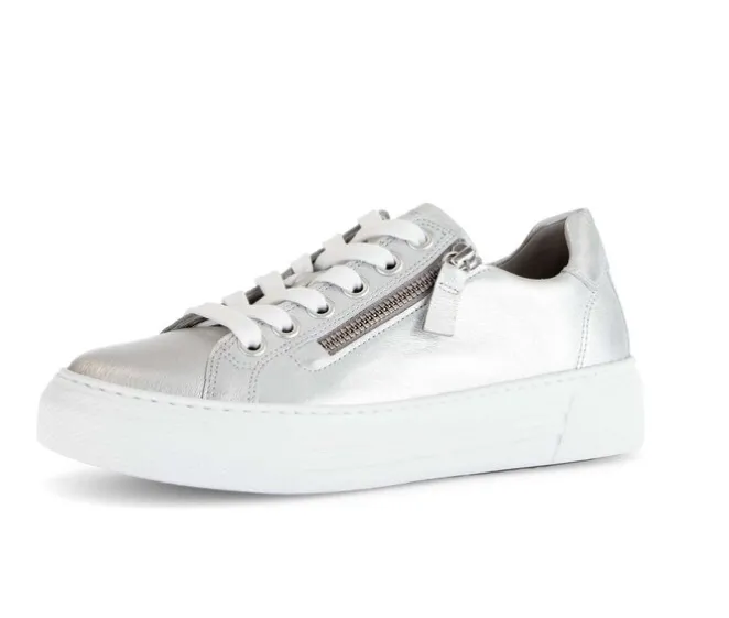 Lage sneaker zilver