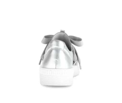 Lage sneaker zilver