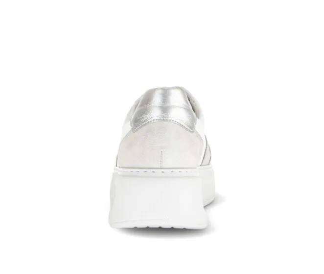 Lage sneaker zilver