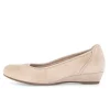Pump met sleehak beige