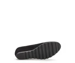 Pump met sleehak zwart