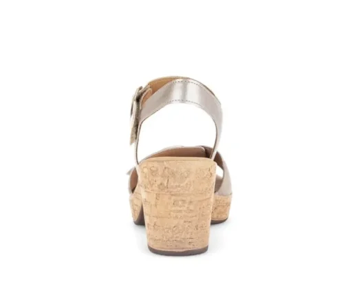 Sandal met riempjes beige