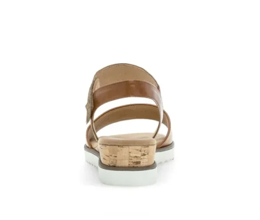 Sandal met riempjes bruin