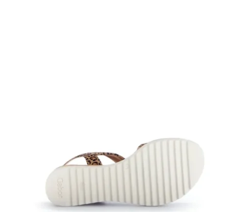 Sandal met riempjes bruin