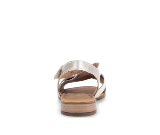 Sandal met riempjes goud