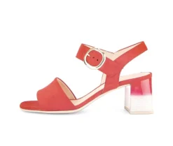 Sandal met riempjes rood