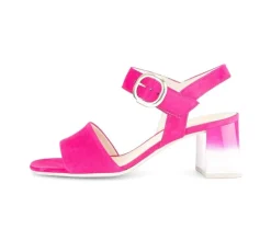 Sandal met riempjes roze