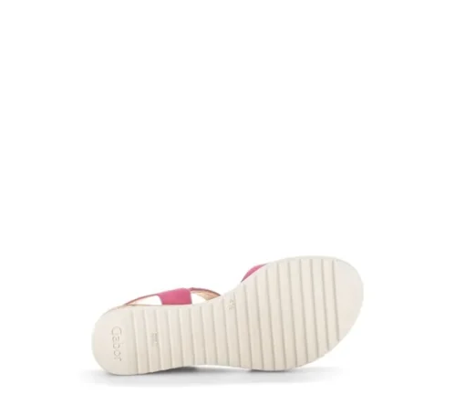 Sandal met riempjes roze