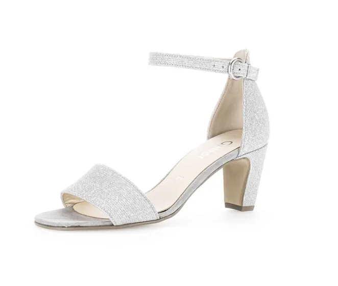 Sandal met riempjes zilver