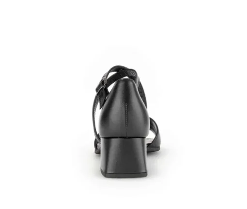 Sandal met riempjes zwart