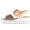 Sandale met plateauzool beige