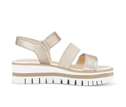 Sandale met plateauzool beige