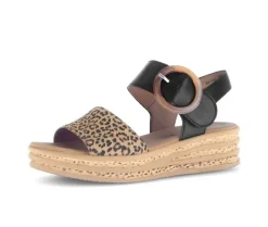 Sandale met plateauzool beige