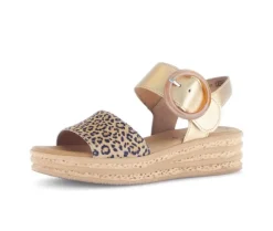 Sandale met plateauzool beige