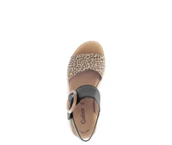 Sandale met plateauzool beige