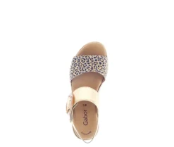Sandale met plateauzool beige