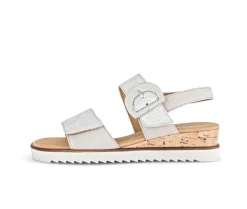 Sandaleno met sleehak beige