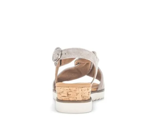 Sandaleno met sleehak beige