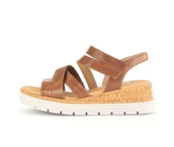 Sandaleno met sleehak bruin