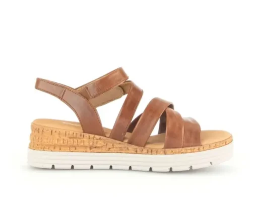 Sandaleno met sleehak bruin