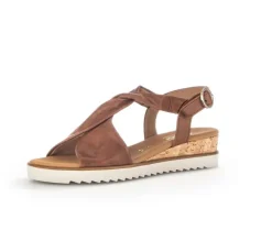 Sandaleno met sleehak bruin