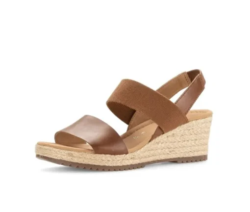 Sandaleno met sleehak bruin