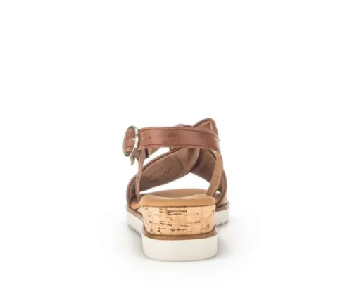 Sandaleno met sleehak bruin