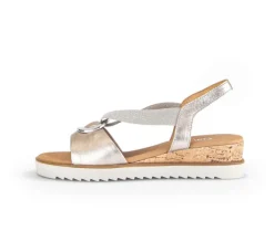 Sandaleno met sleehak goud
