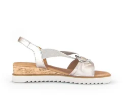 Sandaleno met sleehak goud