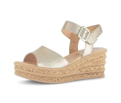Sandaleno met sleehak goud