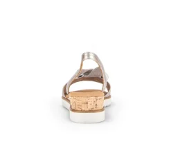 Sandaleno met sleehak goud