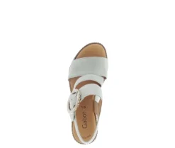 Sandaleno met sleehak groen