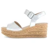 Sandaleno met sleehak zilver