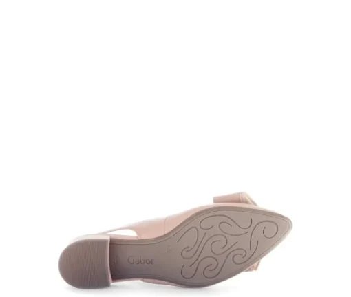 Sling-back rose