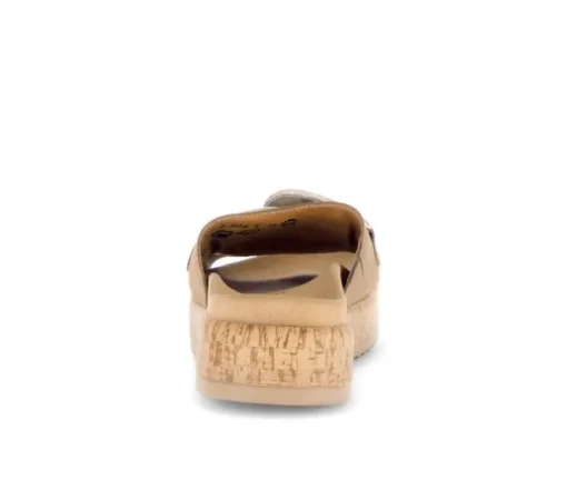 Slipper bruin