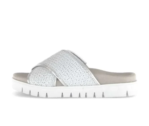 Slipper wit