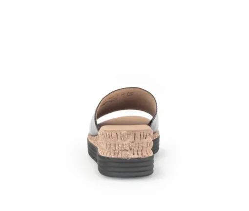 Slipper zwart